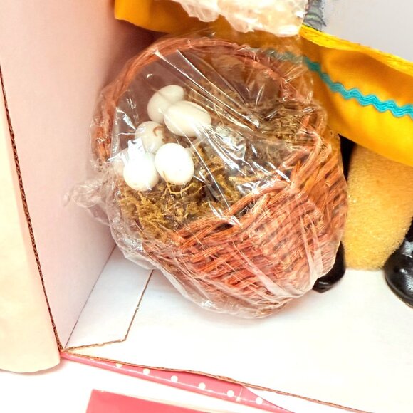 Paradise Galleries Molly MacDonald Porcelain Doll by Patricia Rose New - Picture 7 of 10